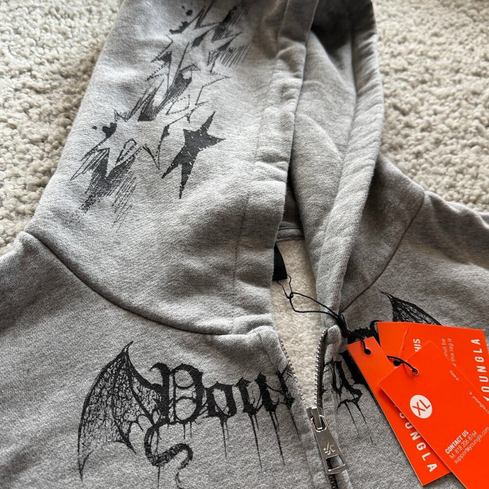 Men's Graphic Crewneck Sweatshirt - Gray Skull & Tattoo Prints - Picture 4 of 8